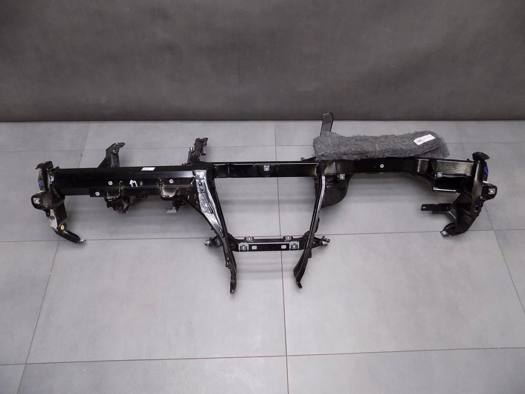 фото №1, Audi a8 4n каркас балка панели