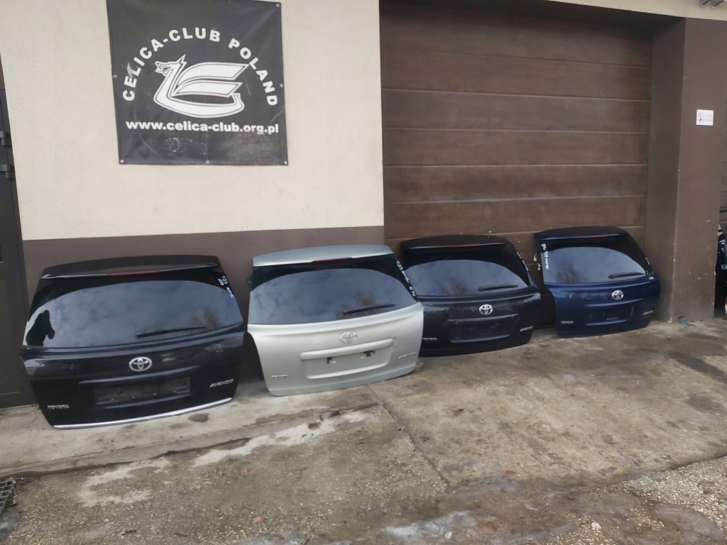 Toyota avensis t25 03-08 r крышка багажника багажника накладка стекло универсал 8p4 Киев