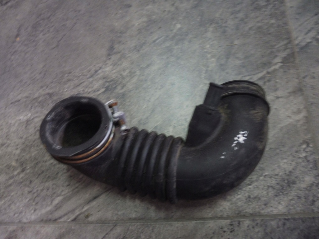 фото №1, Труба фильтра воздуха воздухозаборник toyota yaris verso