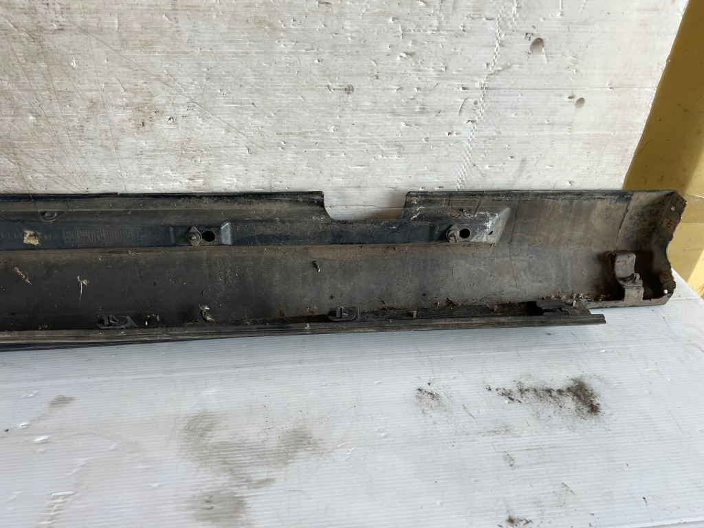 Накладка поріг порога  права volvo s60 2 31333005 Київ