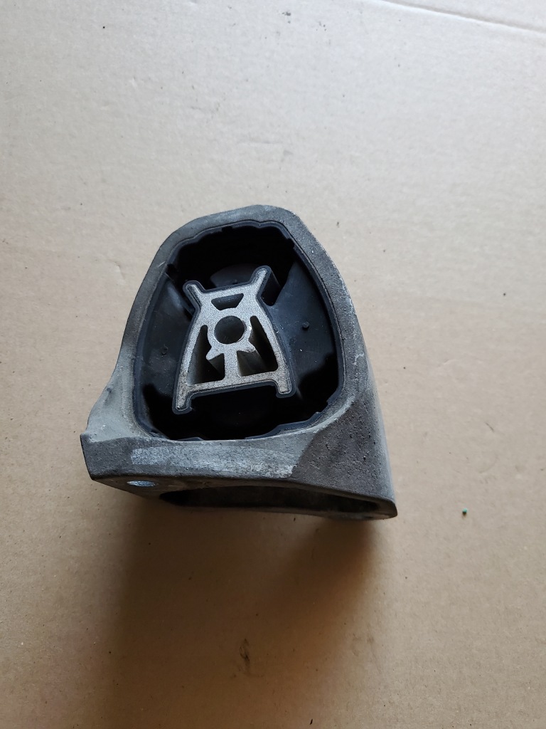 фото №1, Кронштейн кронштейн подушка volvo xc90 ii 2.0 d