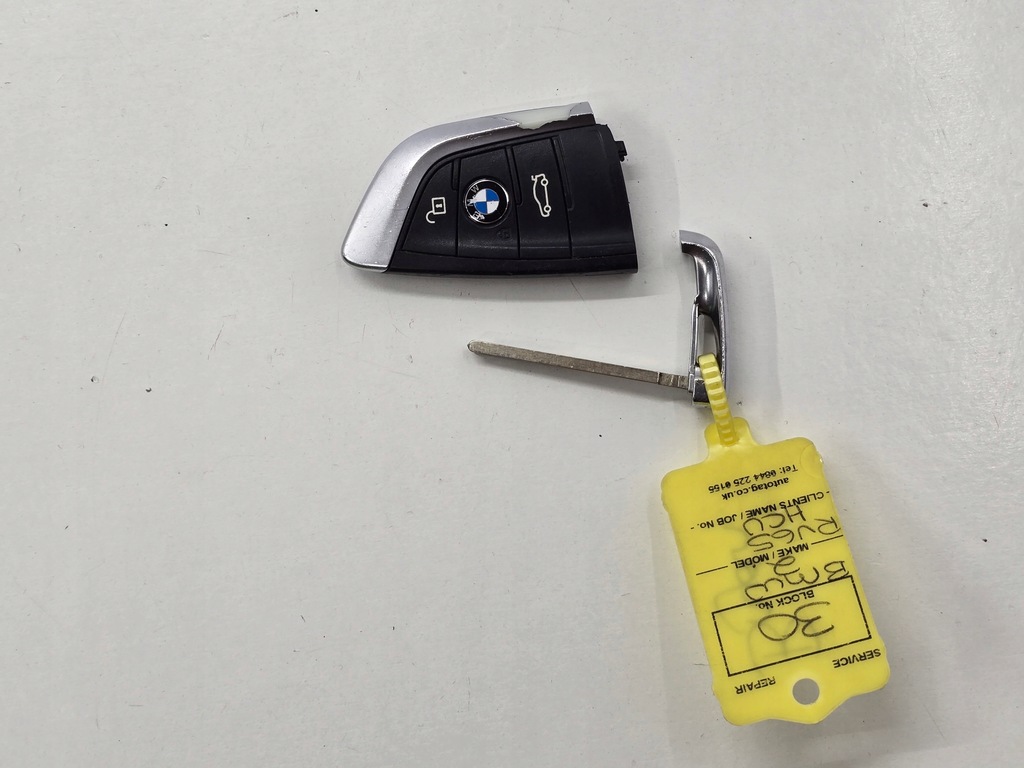 фото №1, Bmw 2 f45 f46 15r ключ pilot 9367393