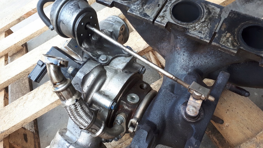 фото №11, A4 b8 a5 турбонагнетатель коллектор 1.8 tfsi cdh 06h145701l