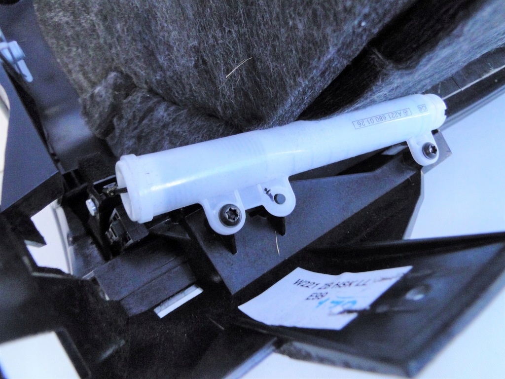 фото №12, Mercedes s klasa 221 w221 бардачок пасажира