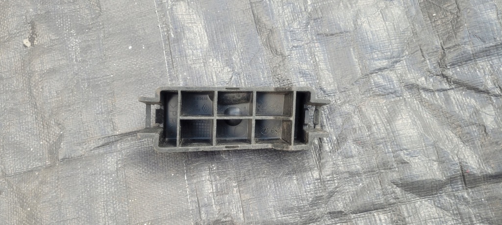 фото №2, Напрямна правий перед renault laguna iii 3 lift