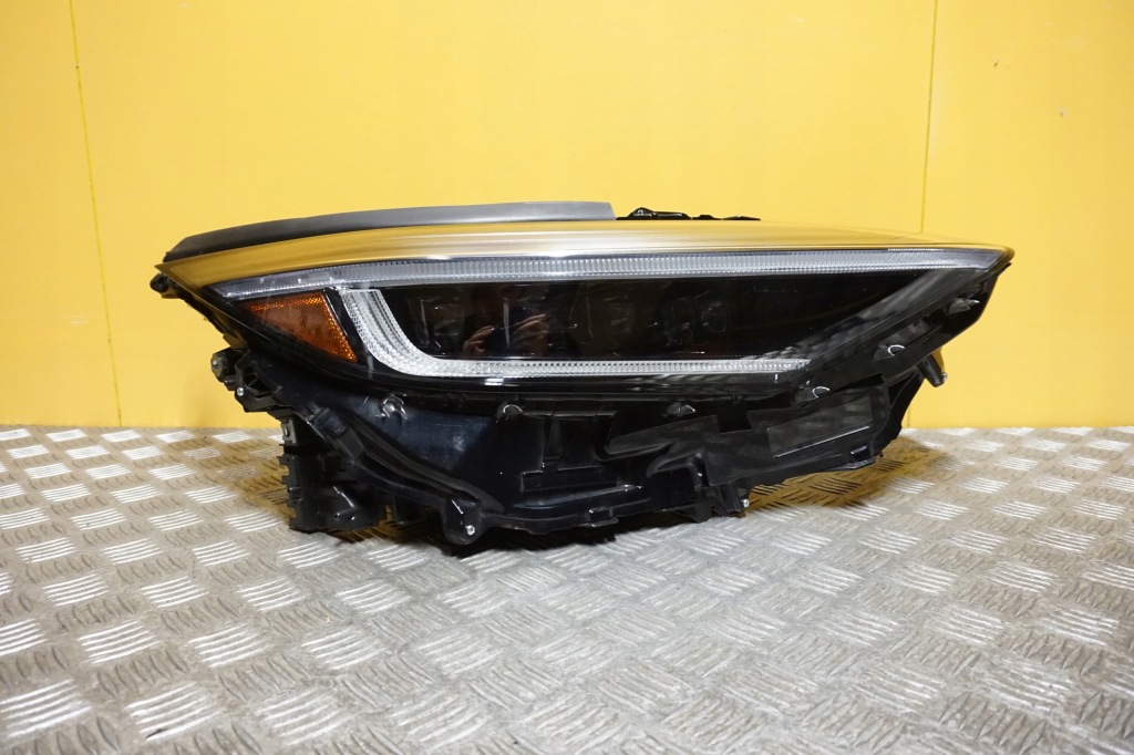 Купить Subaru solterra 2022 - фара лампа full led правая америка