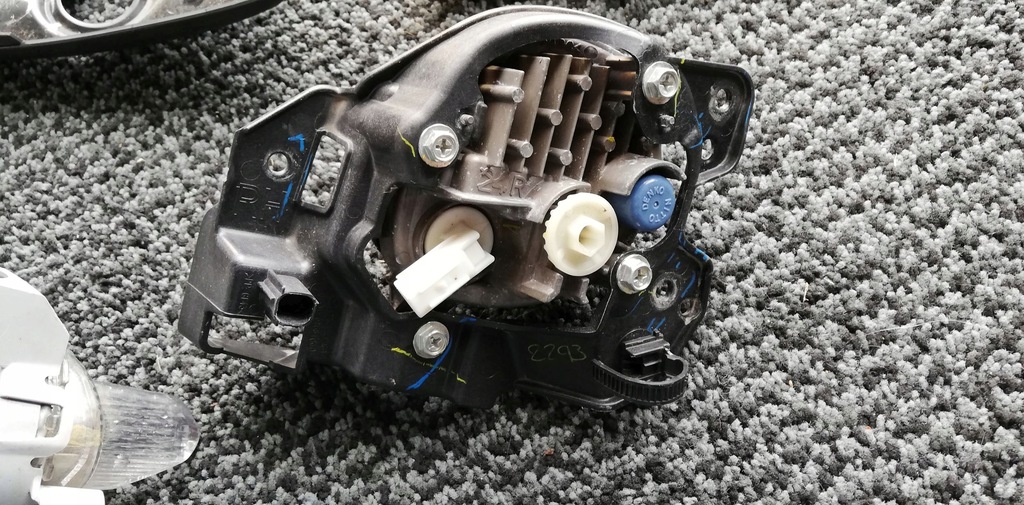 фото №7, Протитуманна фара led поворотник mazda 3 17-18 правий