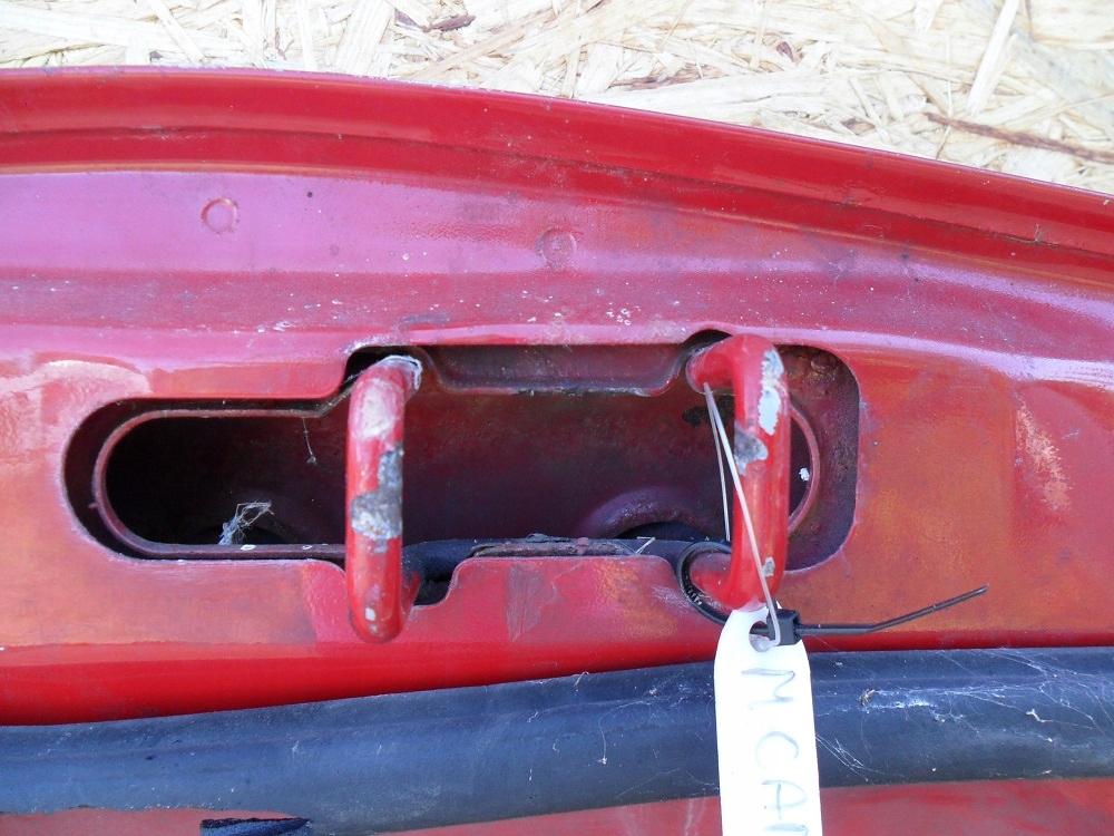 фото №15, Mitsubishi carisma da 1997-2000 капот