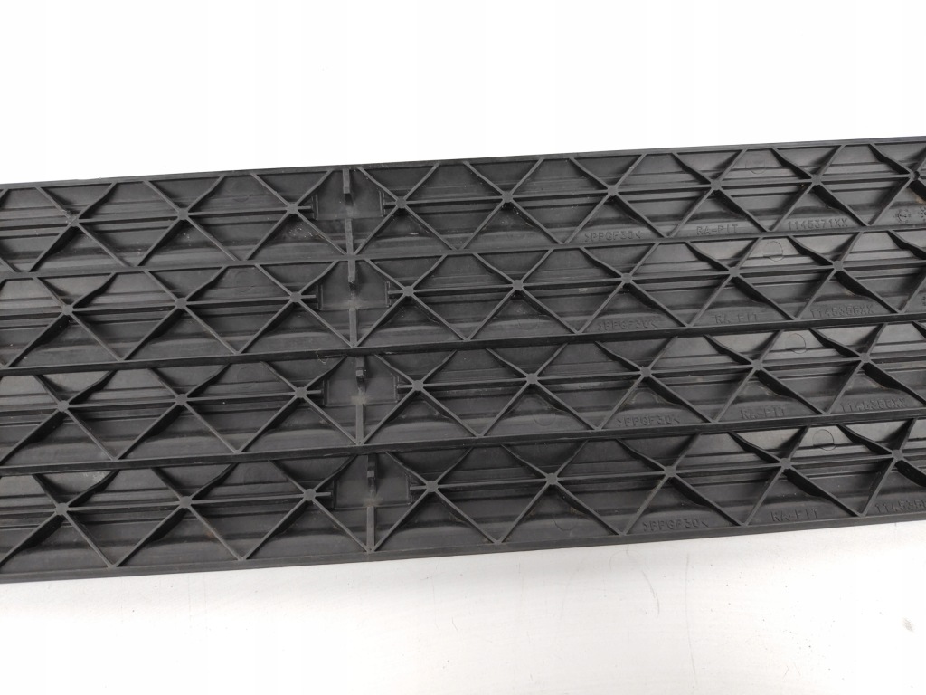 Dacia duster ii кришка кришка керма впуск жалюзі повітря 214f63070r Київ