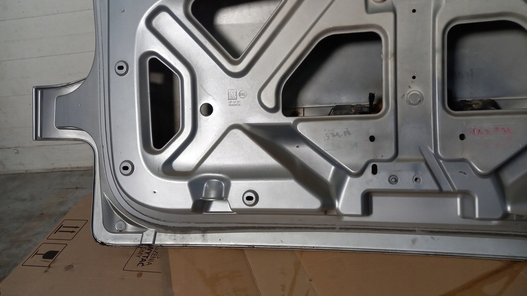 фото №12, Задня кришка багажника peugeot 807 02r