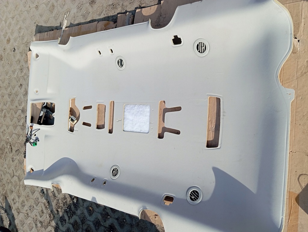 фото №12, Chrysler town country 11- потолок grand caravan потолок