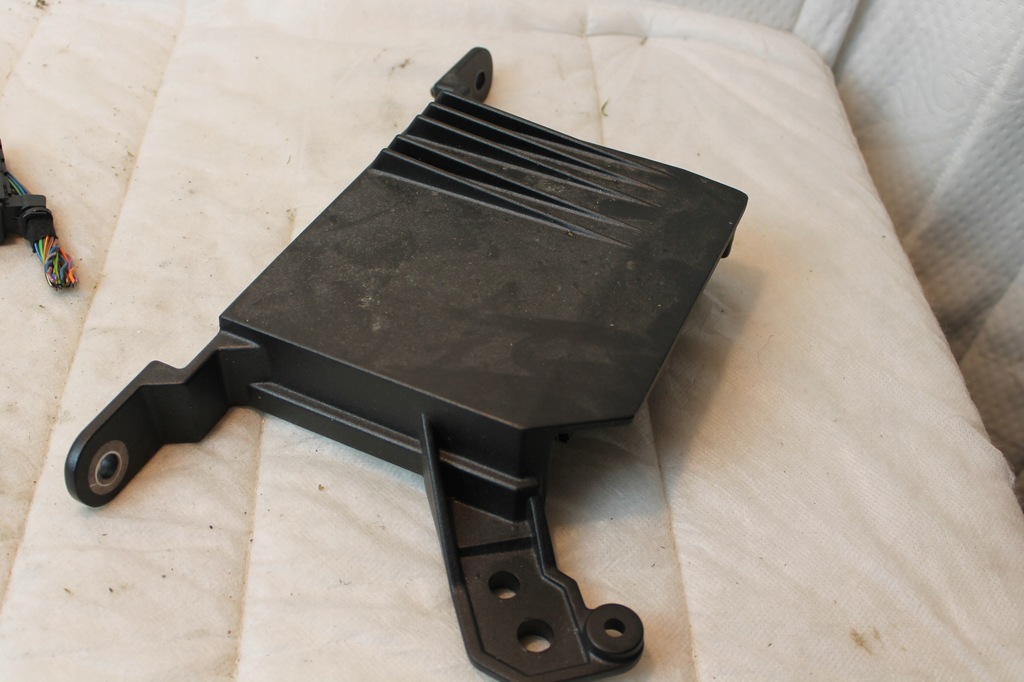 фото №1, Усилитель радио аудио volvo 32200316aa xc60 ii xc90 s90 v90