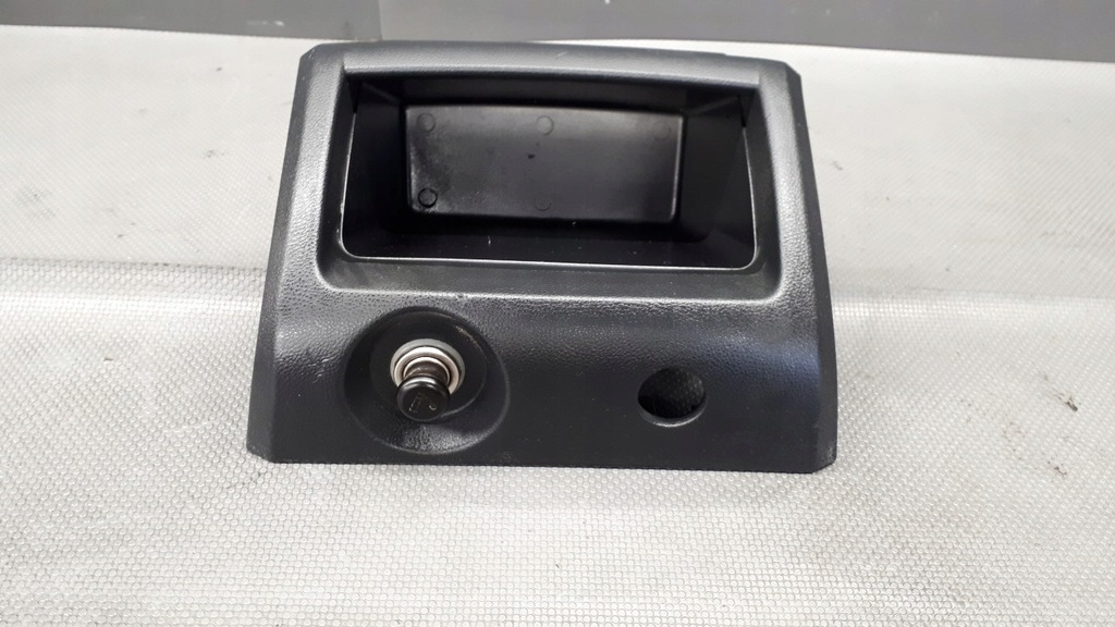 фото №12, Бардачок полка прикуриватель mitsubishi outlander