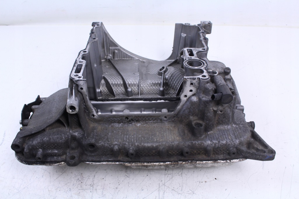 Купить Поддон масляная audi q5 3.0tdi cdu