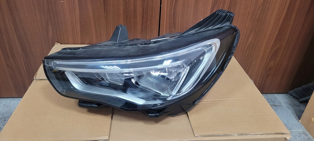 фото №1, Лампа ліва перед opel grandland x yp00015780 europa
