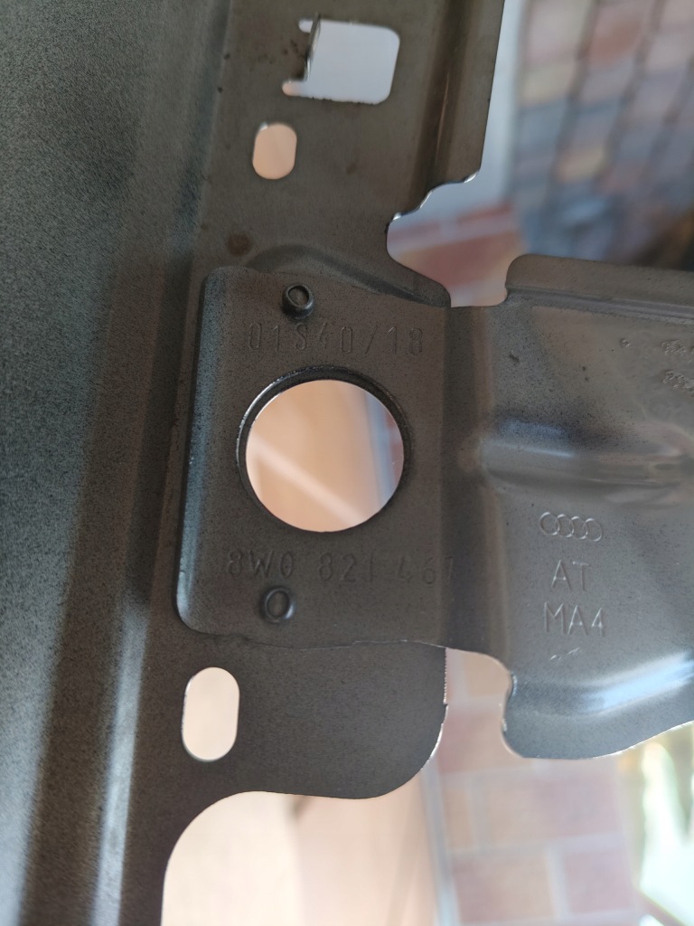 Купить Audi a4 8w facelift крыло левый  перед ly9b