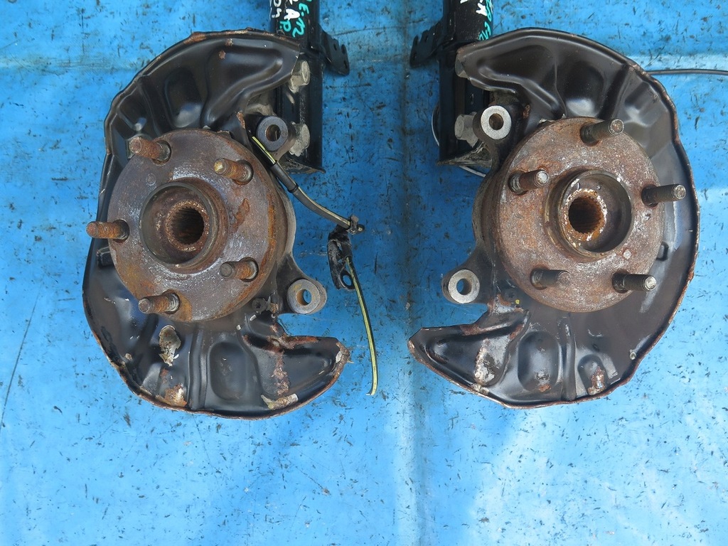 фото №1, Поворотний кулак ступиця перед права lub ліва toyota corolla e12