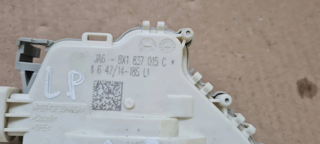 фото №12, S3 8v sedan a3 замок двері лівий перед передній 8x1837015c 7pin vw audi