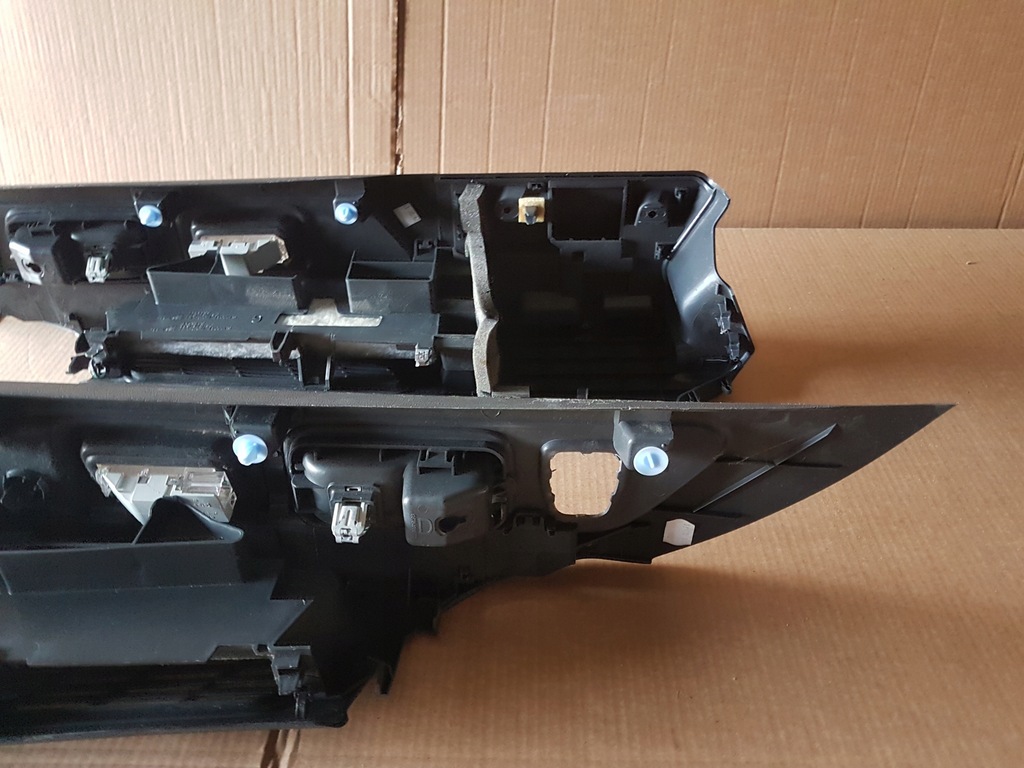 фото №10, Citroen c5 iii защита кронштейн шторка правое левая