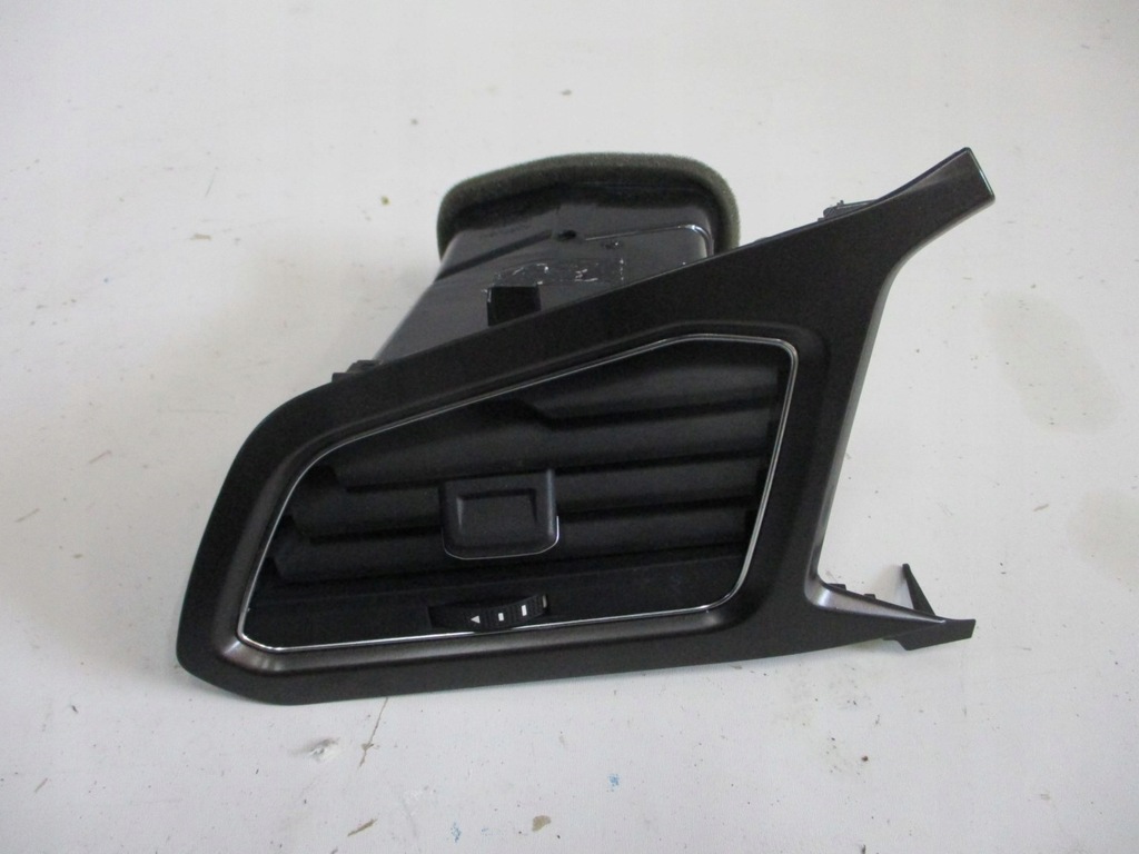 фото №1, Решётка воздуховод vw t-roc 2ga