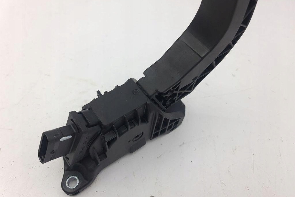 фото №9, Педаль газа audi a4 avant 8w5, b9 8w1723523 2.0l дизель 2017