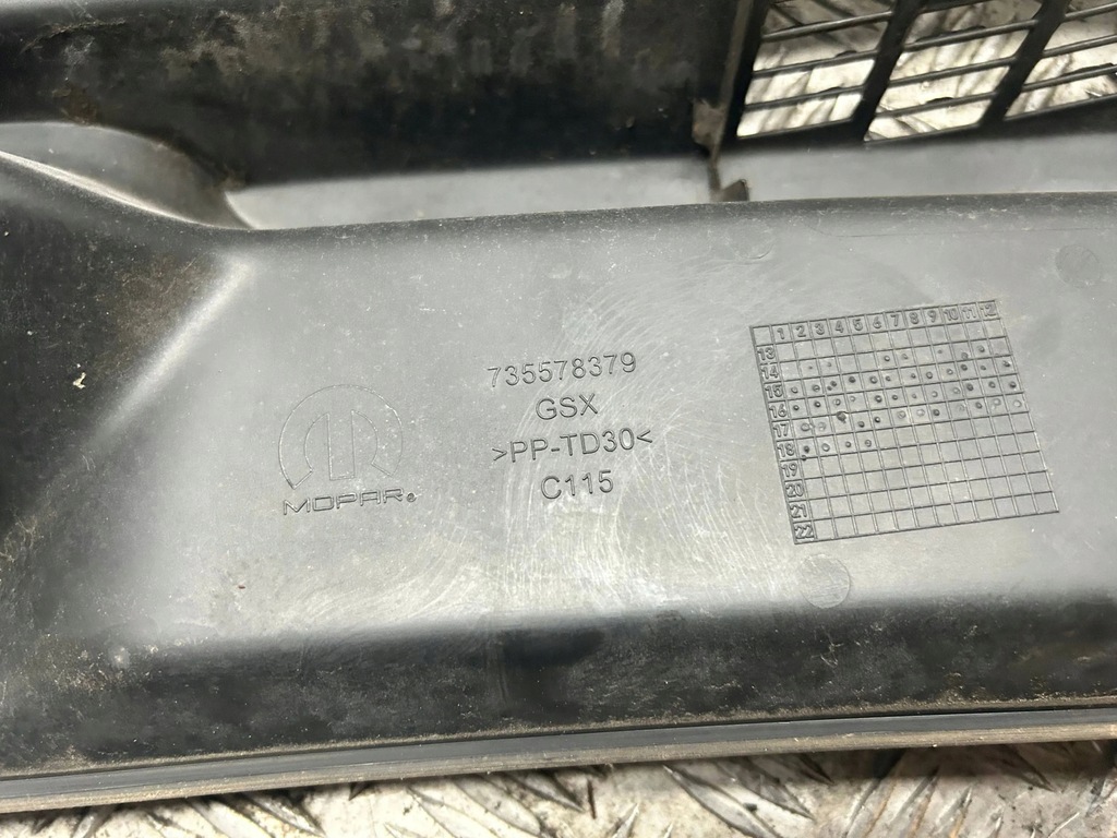 фото №6, Жабо пластиковый jeep renegade 735578379