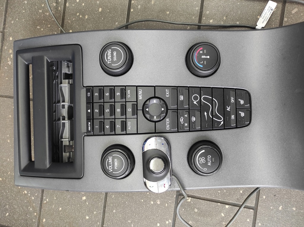 фото №1, Панель кондиционера volvo v50 8623067 8650702