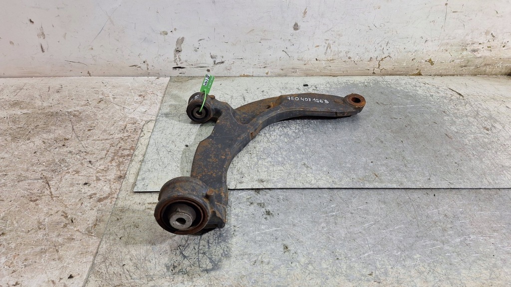 фото №1, Рычаг правый перед 7e0407166b vw transporter t6