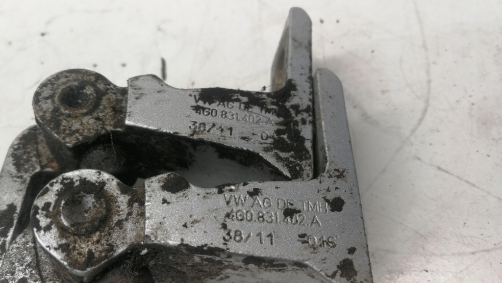 фото №2, Audi оригінальний номер 4g0831402a петля двері