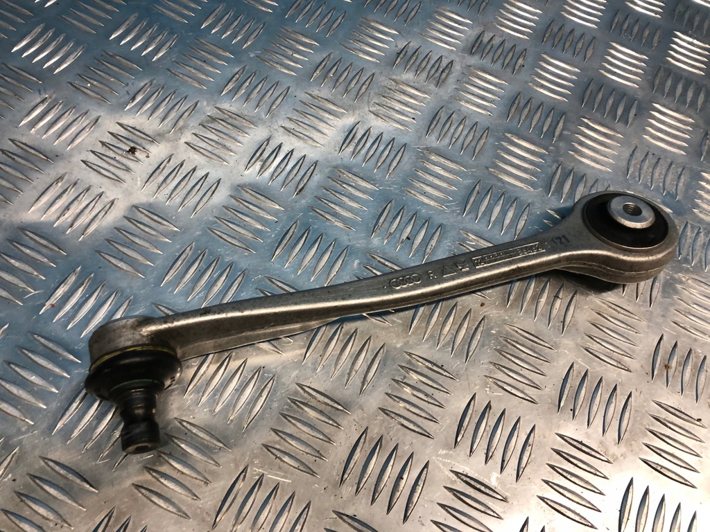 фото №1, Audi s5 8t lift рычаг правый перед передний верхний