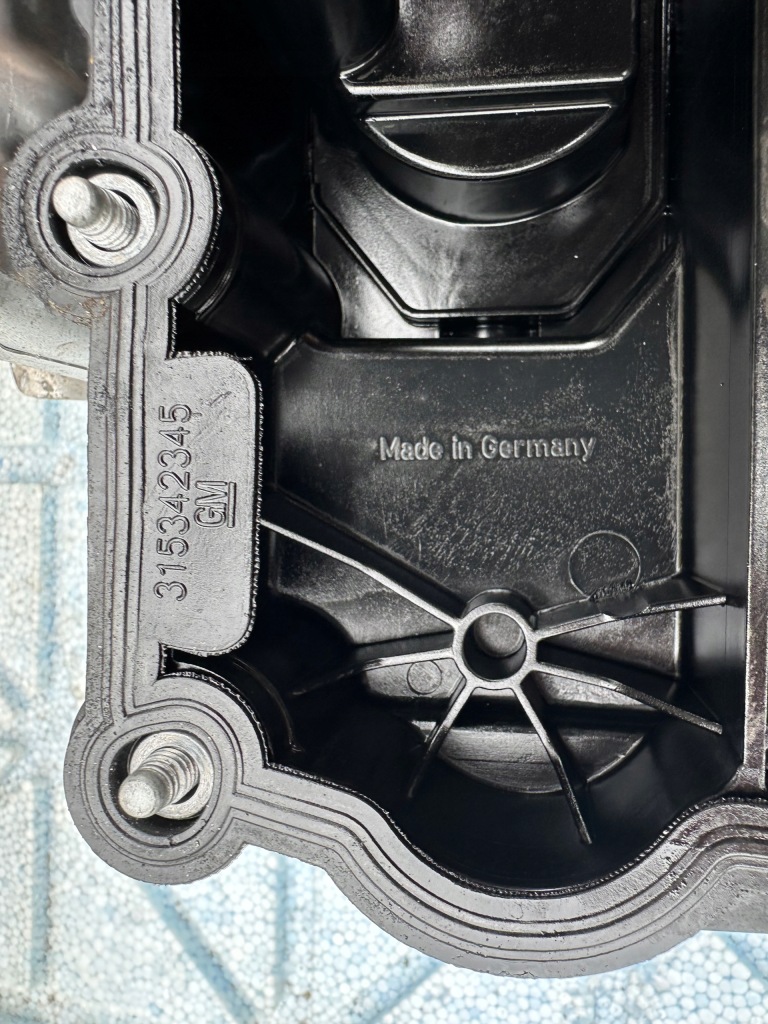 Opel insignia a mokka astra j iv 1.6 cdti крышка клапанов Недорого