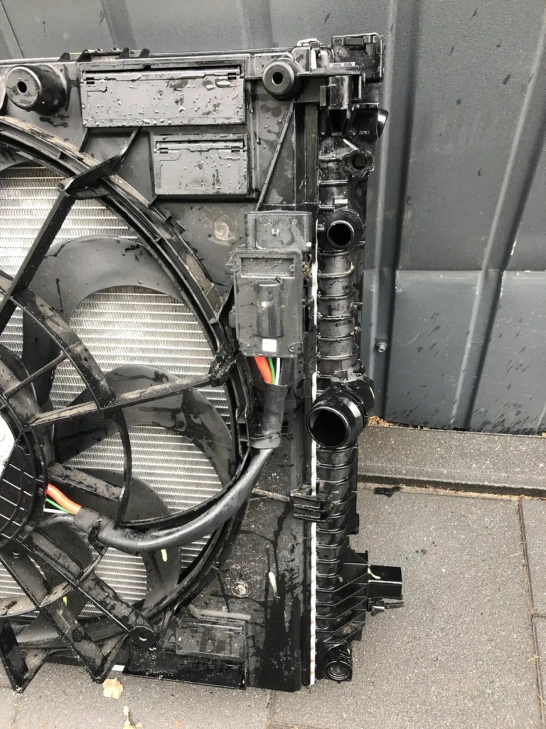 Комплект радіатор з вентилятор bmw x3m f97 x4m f98 в Україні