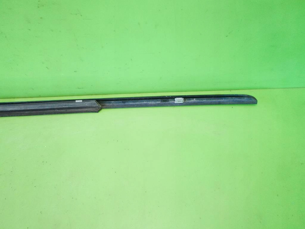 фото №7, Молдинг уплотнитель левая задняя mercedes w211 sedan