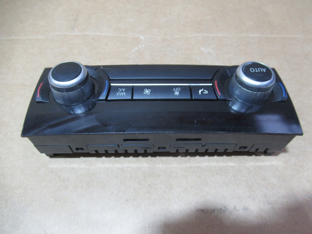 фото №1, Панель кондиционера 9304718 bmw