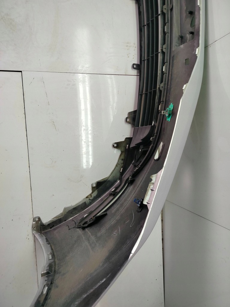Toyota prius v 5 2023- бампер передок  передний 53113-47100 Недорого