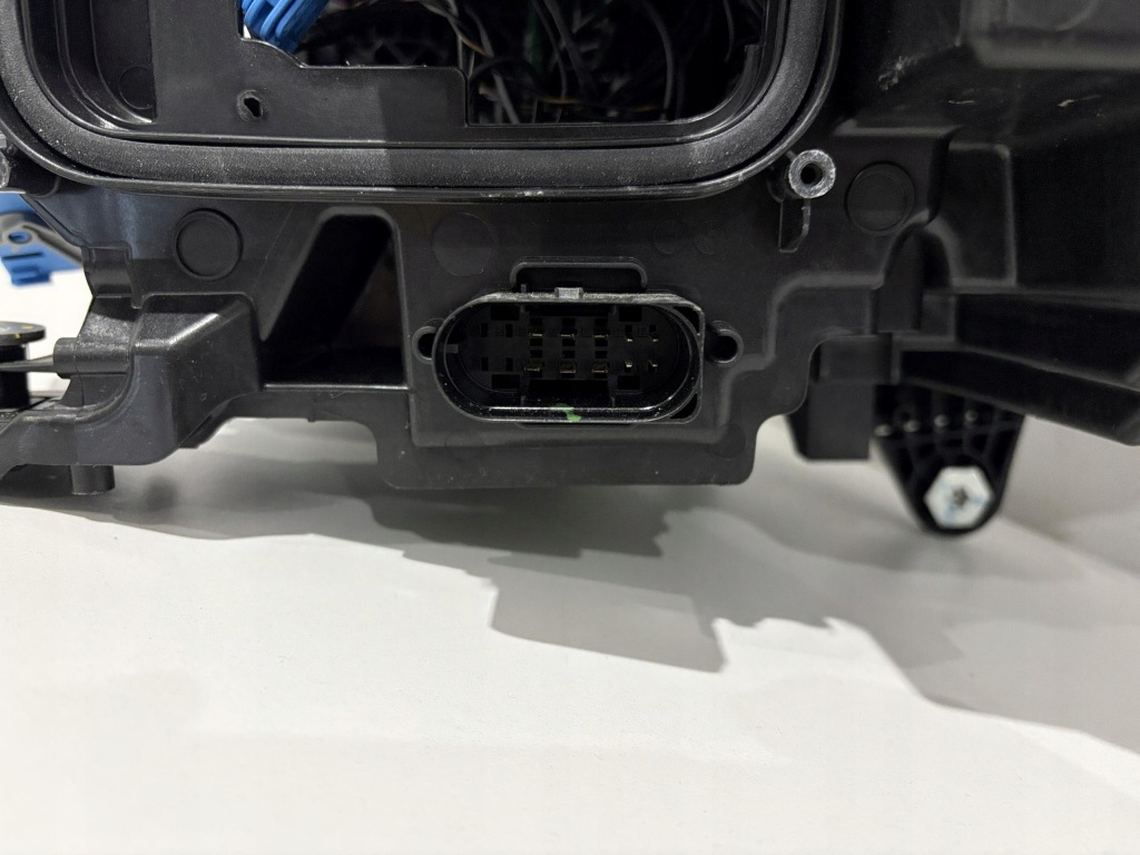 Mercedes eqs x296 лампа правый перед full led a2969069201 Недорого