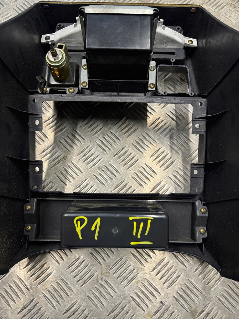 фото №8, Панель управление обдув панель средний mitsubishi pajero i 82-91