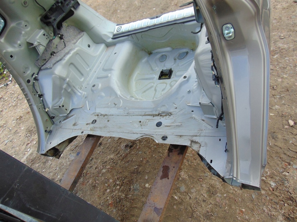 фото №13, Чверть задня піддон pas задній peugeot 2008 1 kcl