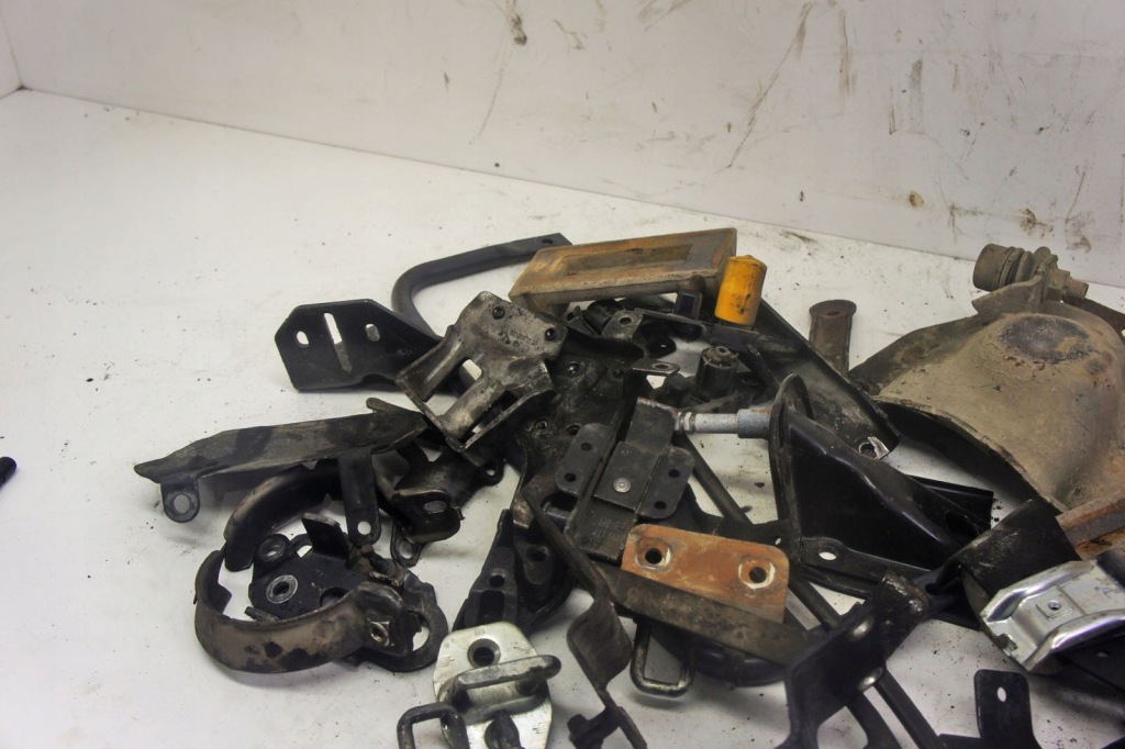 Pt317 mercedes sprinter w906 кронштейни тримачі кріплення 14kg комплект Недорого