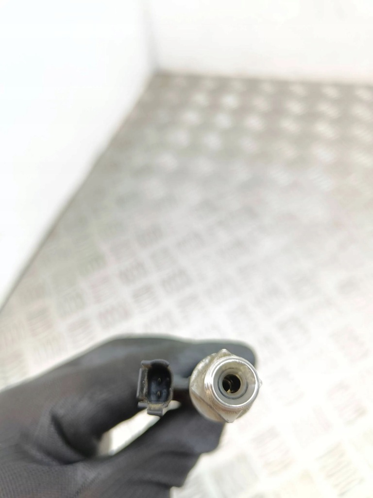 фото №6, Bmw 7 f01 f02 f03 f04 2013 форсунка топлива