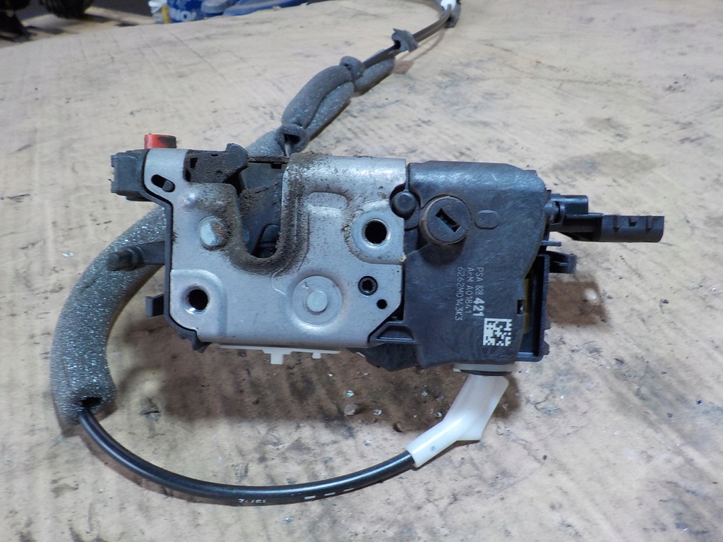 фото №4, Partner замок двері розсувних лівий задня 6pin