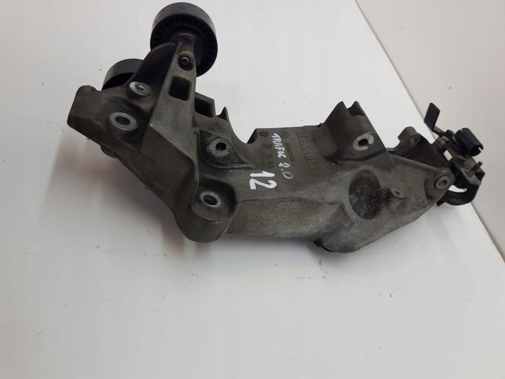 Кронштейн кронштейн двигателя trafic vivaro 2.0dci Киев