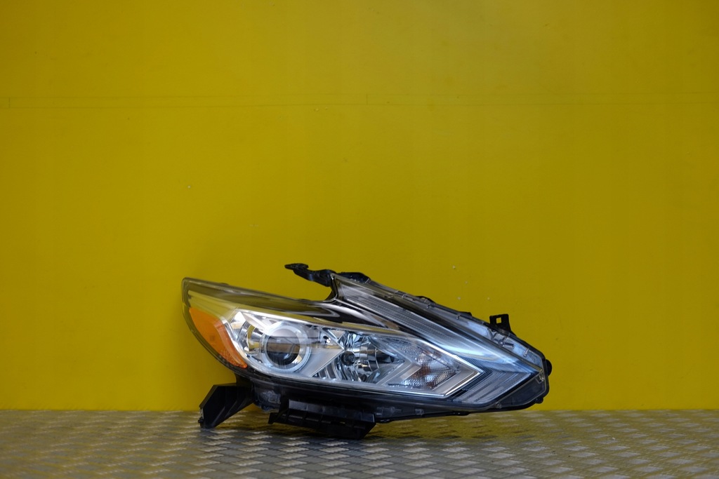 фото №1, Nissan altima l33 2016- фара лампа права usa