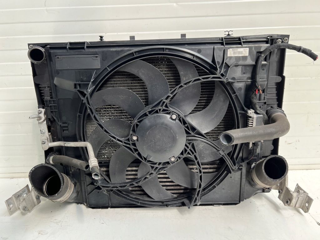 Ремінь передній радіатор комплект радіатор bmw seria 1 f20 f21 2.0 d європа в Україні