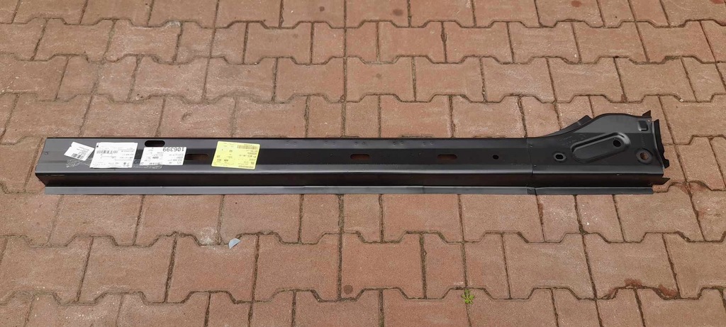 фото №1, Поріг внутрішній лівий перед vw golf vii 5g4809377