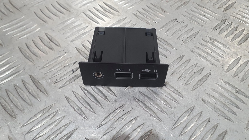 фото №1, Разъём usb aux renault captur ii e-tech 19-