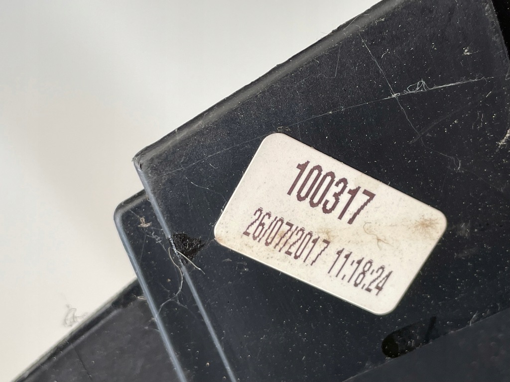 фото №10, Тунель середній cup тримач peugeot 2008 i