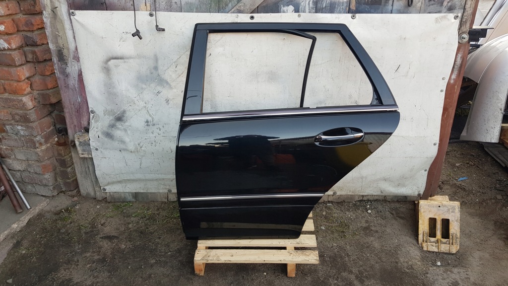 фото №2, Mercedes w203 двері лівий задня kombi 040