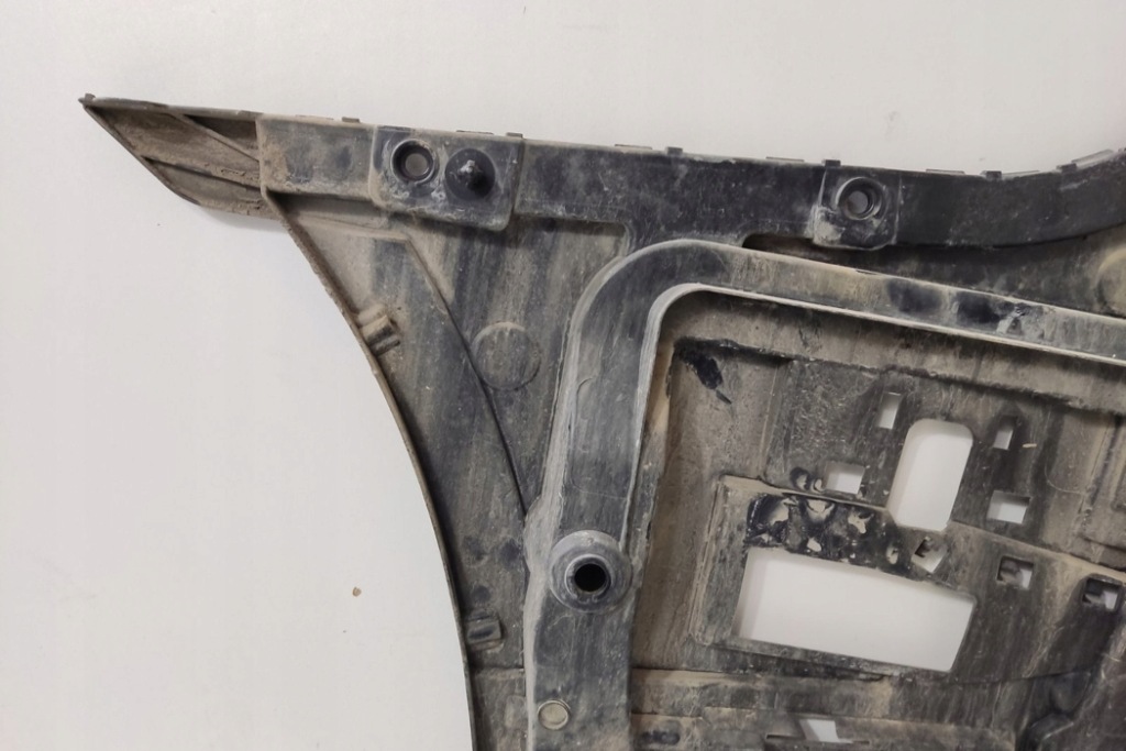 фото №8, Правый направляющая заднего бампера bmw 7 g11, g12 7357148 2016