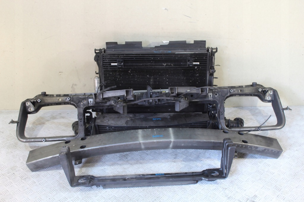 фото №1, Pas перед передній радіатор chrysler 300c 300 c